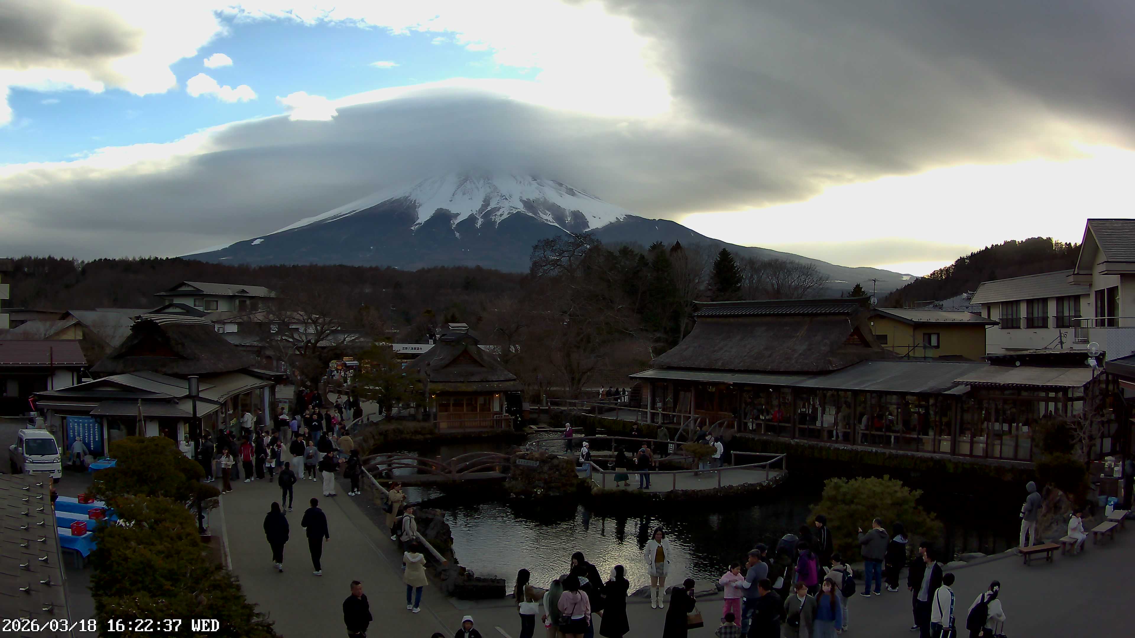 富士山ライブカメラ-忍野八海