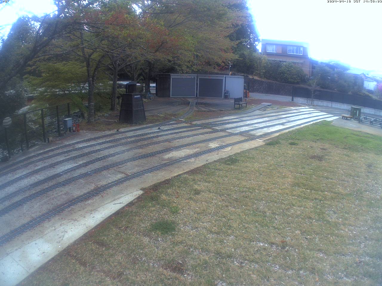 富士山ライブカメラ-裾野市日本庭園鉄道