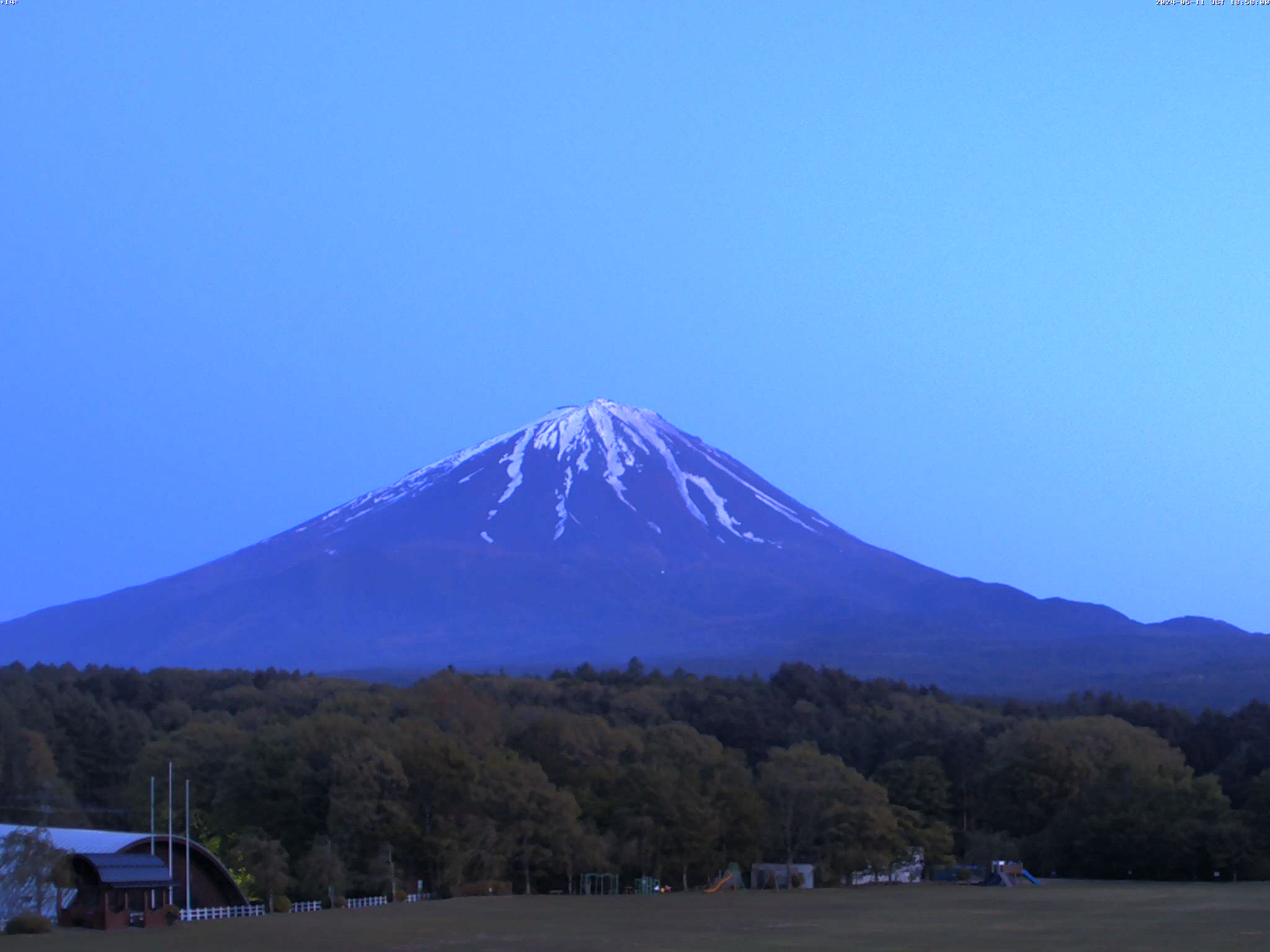富士山ライブカメラ-鳴沢村活き活き広場望遠