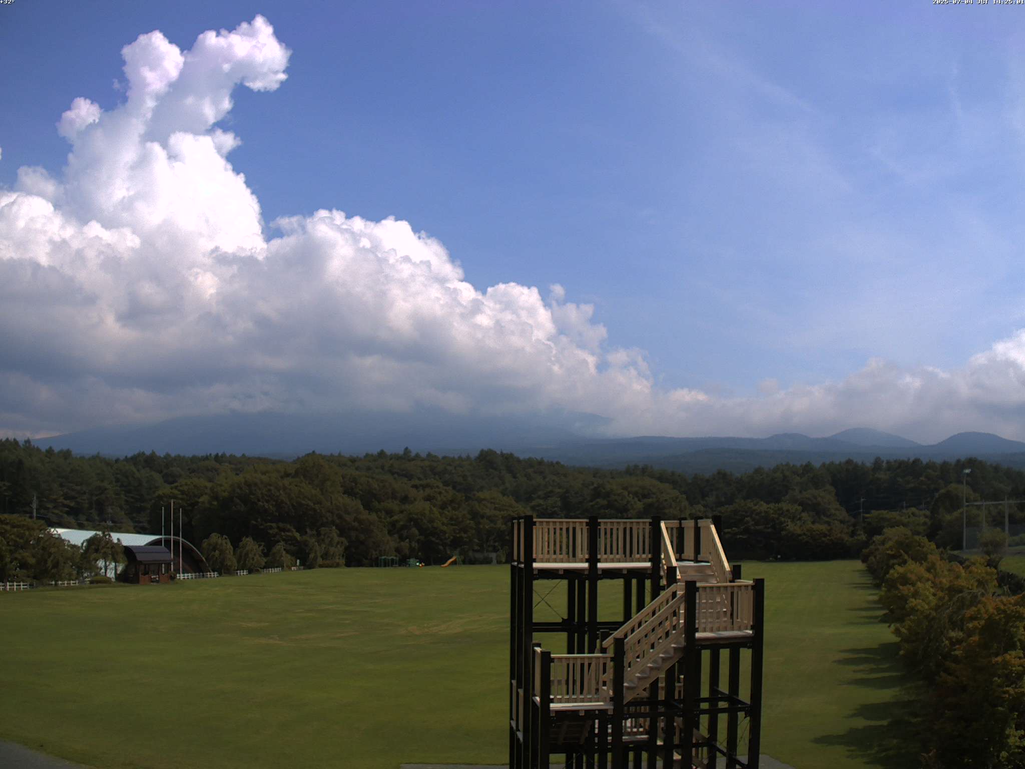 富士山ライブカメラ-鳴沢村活き活き広場
