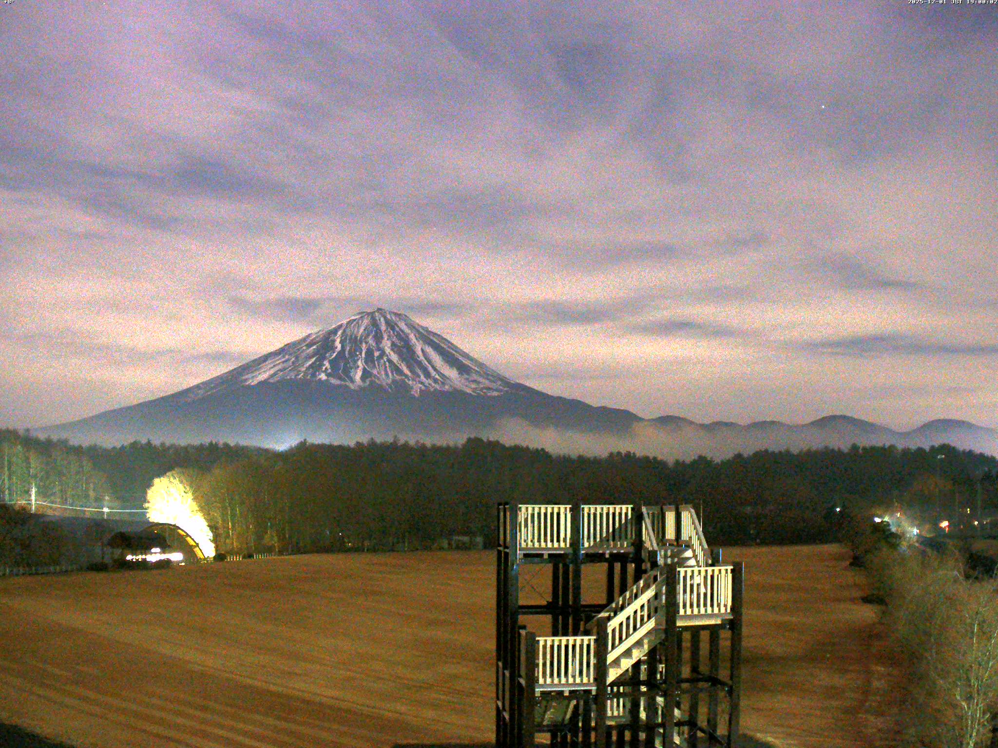 富士山ライブカメラ-鳴沢村活き活き広場