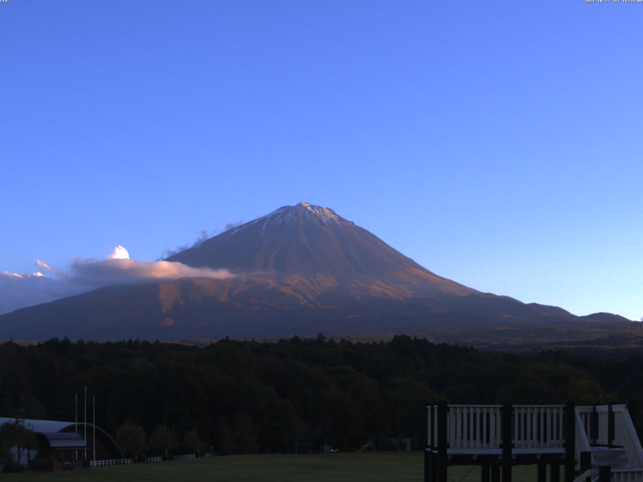 富士山ライブカメラ-鳴沢村活き活き広場望遠