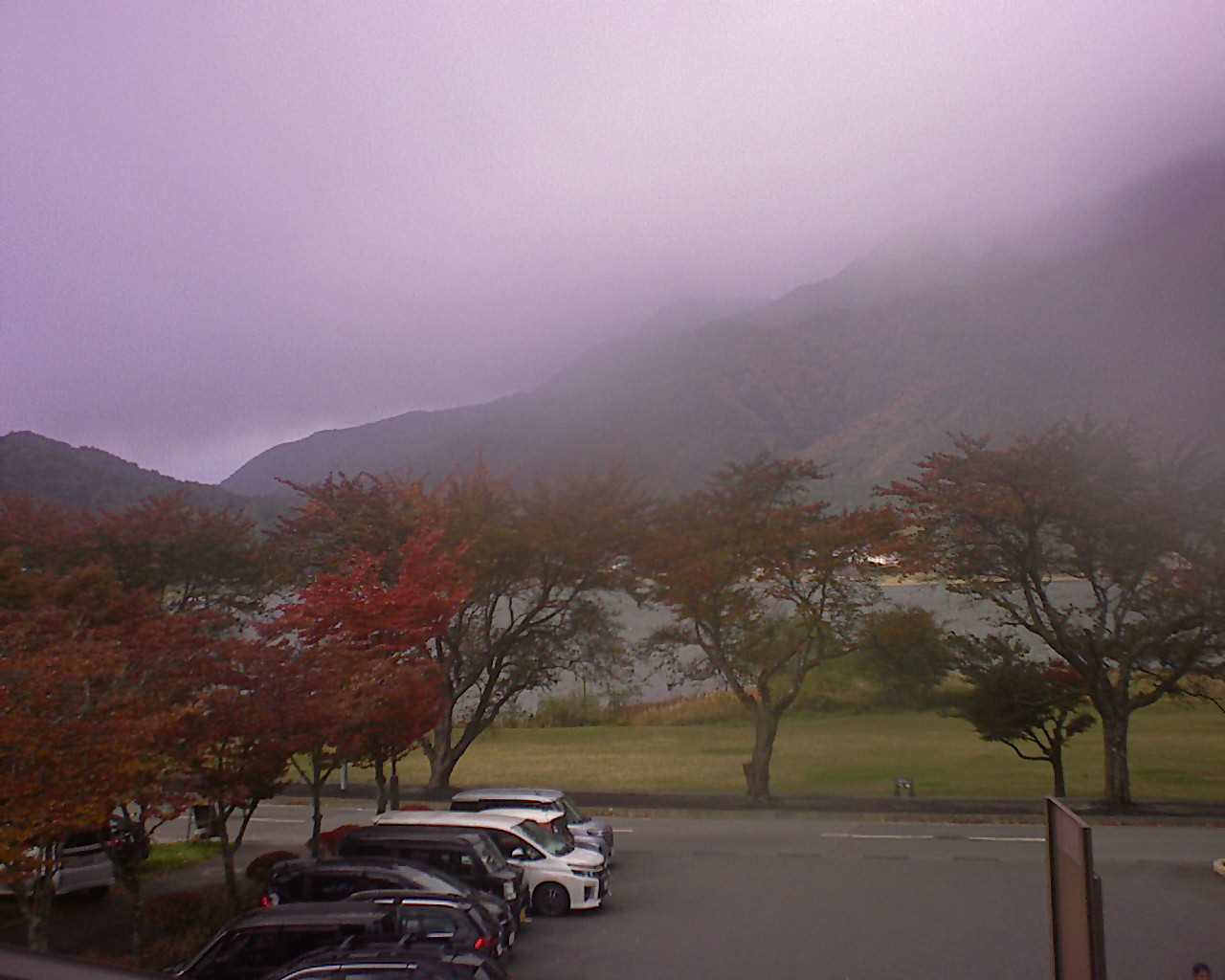 河口湖ライブカメラ-道の駅かつやま公園