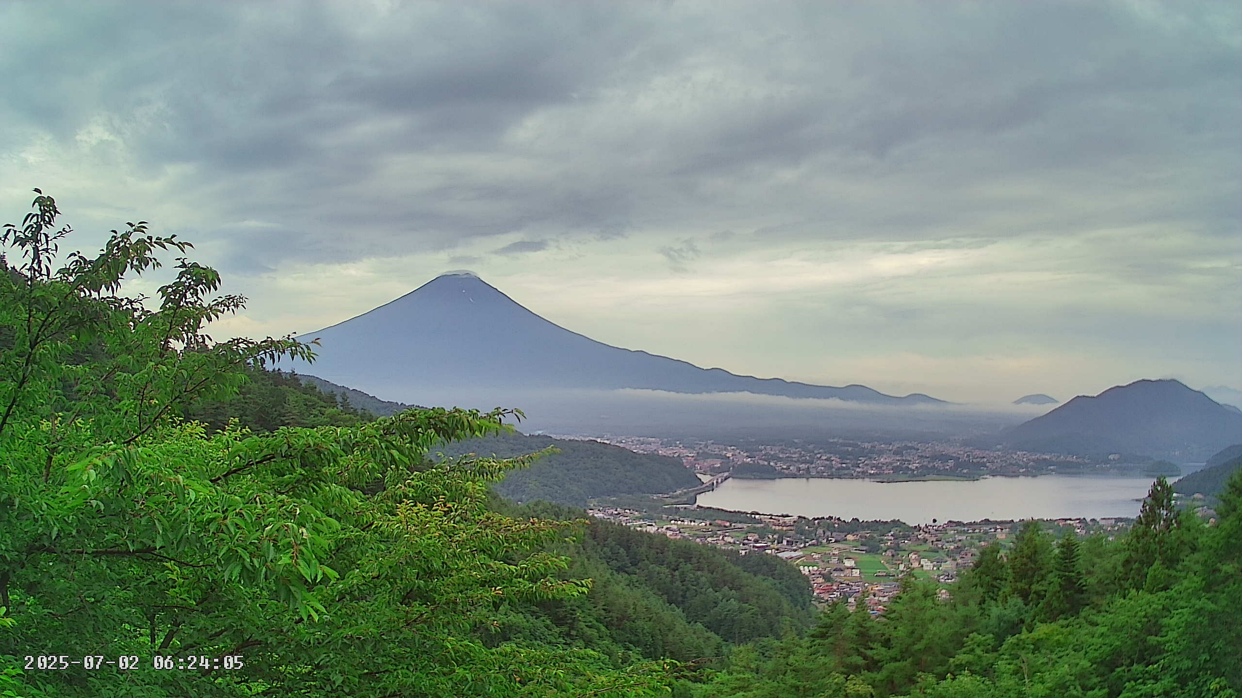 富士山ライブカメラ-河口湖母の白滝
