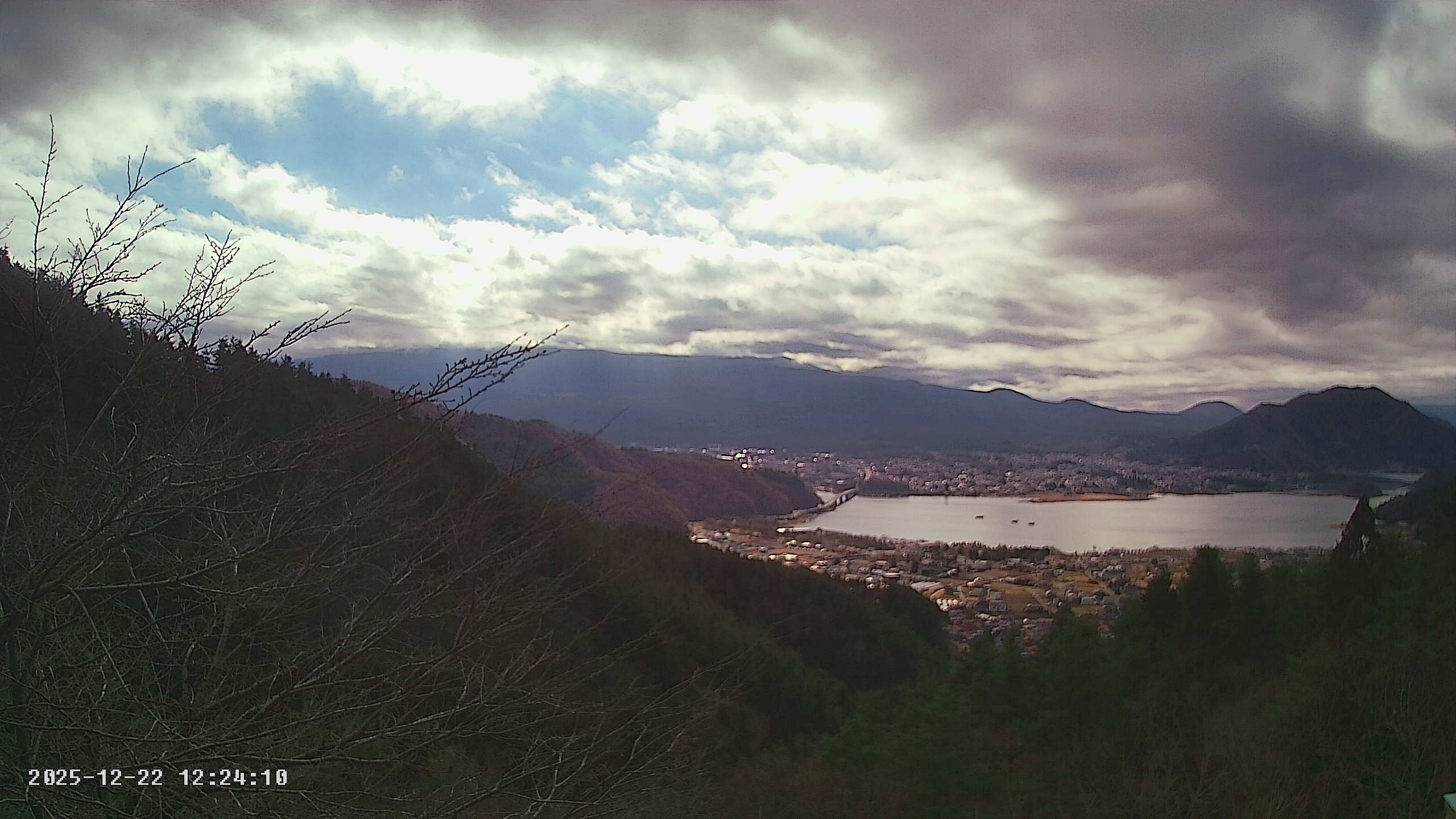 富士山ライブカメラ-河口湖母の白滝