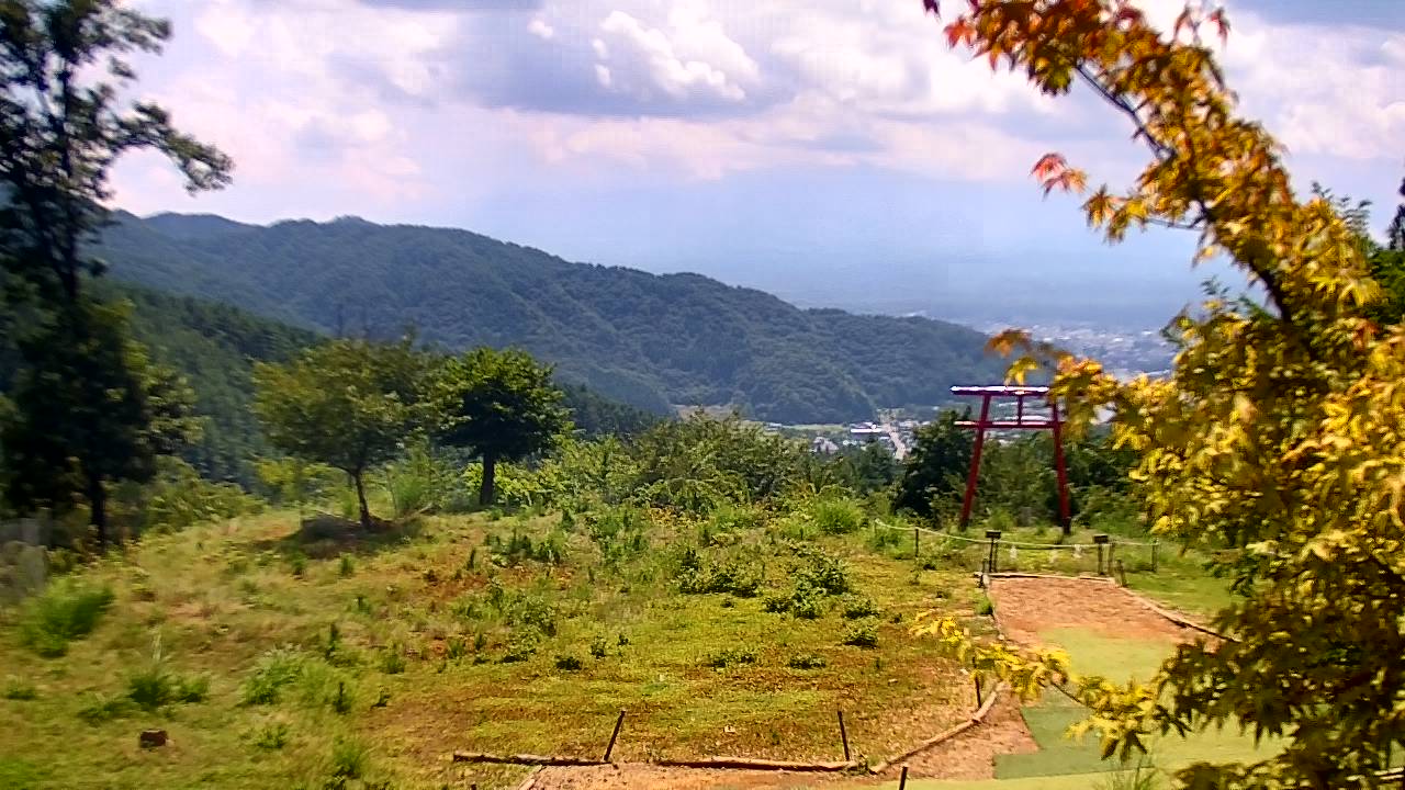 富士山ライブカメラ-河口湖富士山遥拝所(天空の鳥居)