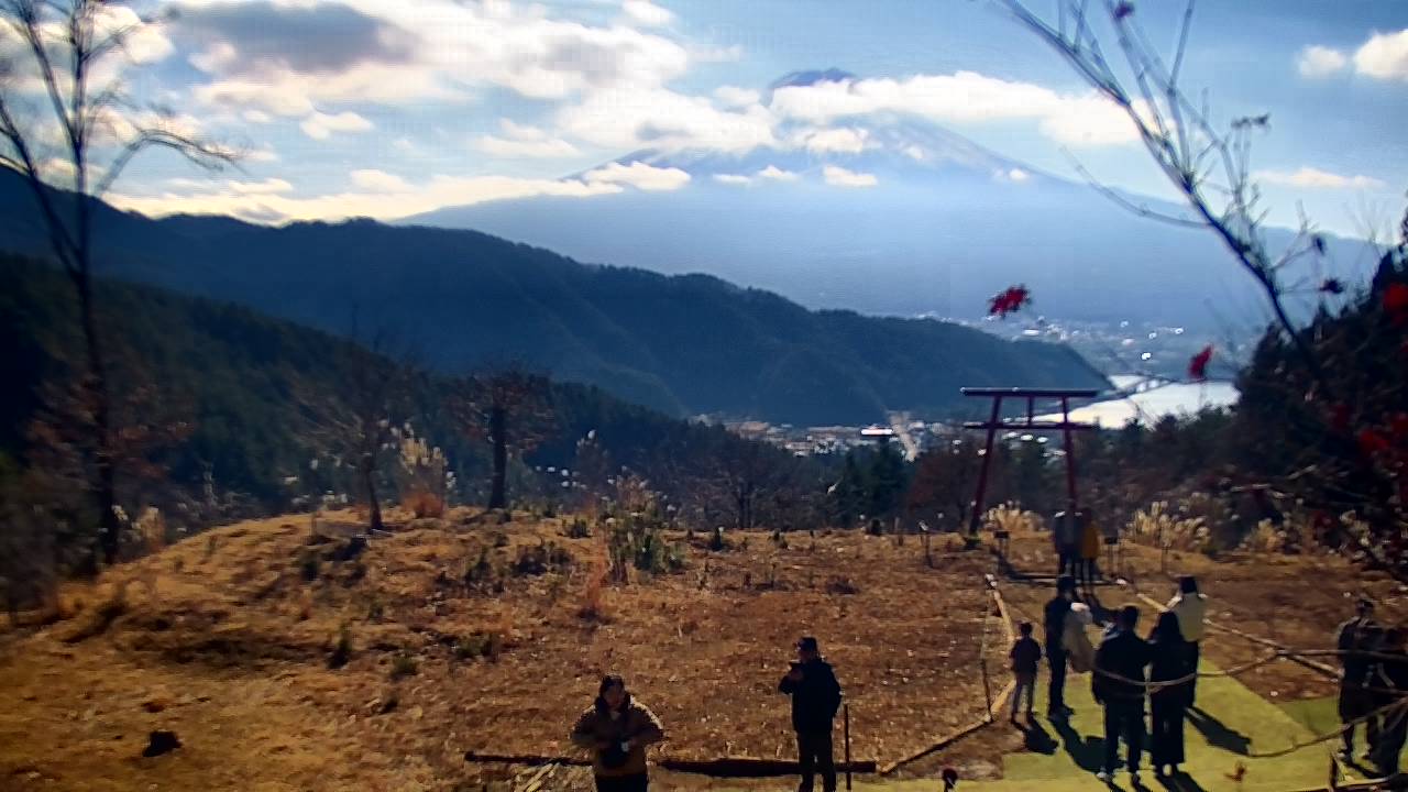 富士山ライブカメラ-河口湖富士山遥拝所(天空の鳥居)