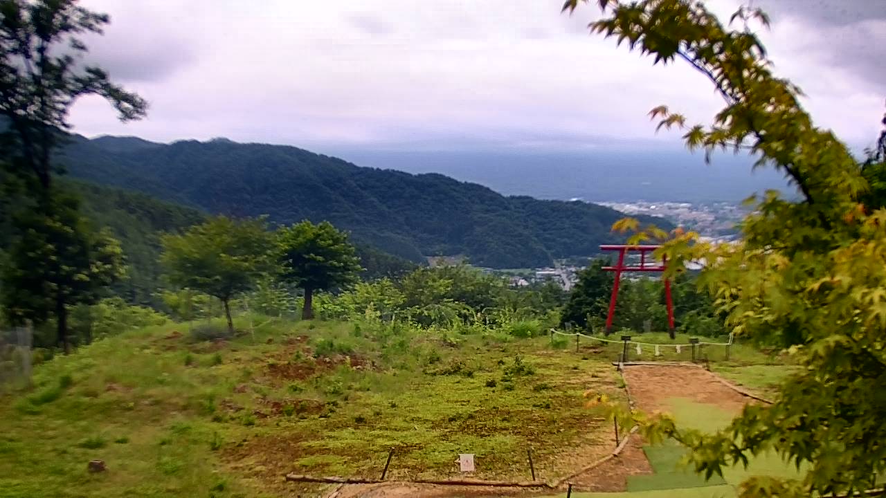 富士山ライブカメラ-河口湖富士山遥拝所(天空の鳥居)
