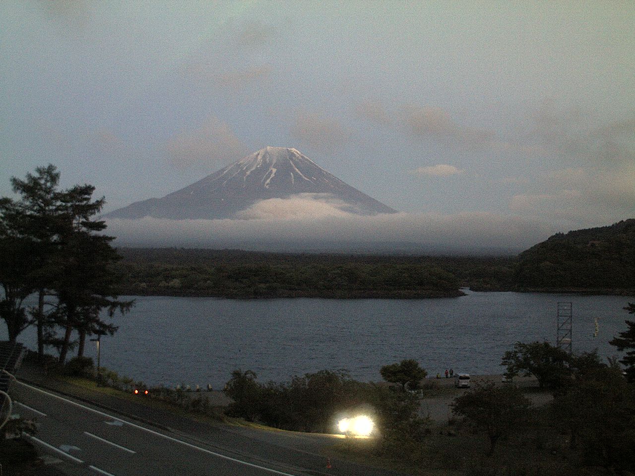富士山ライブカメラ-精進湖子抱き富士
