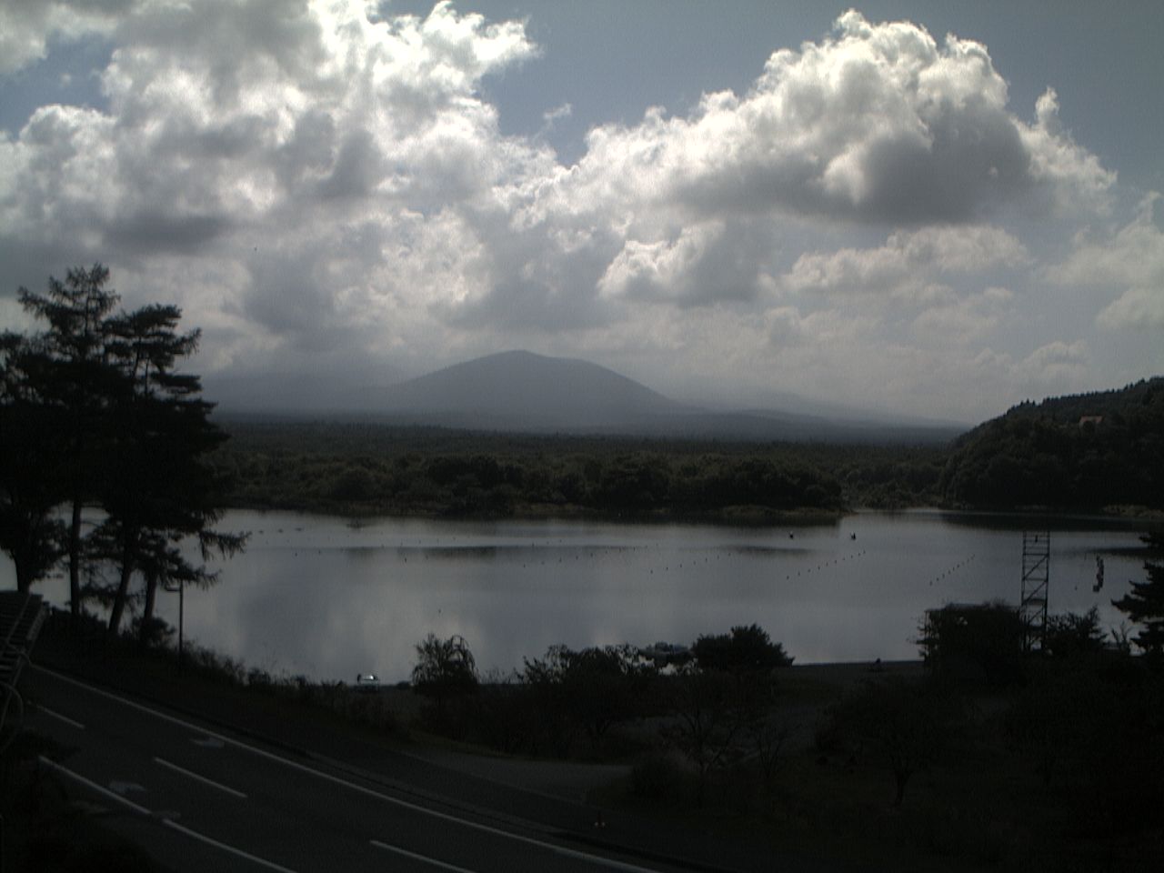 富士山ライブカメラ-精進湖子抱き富士