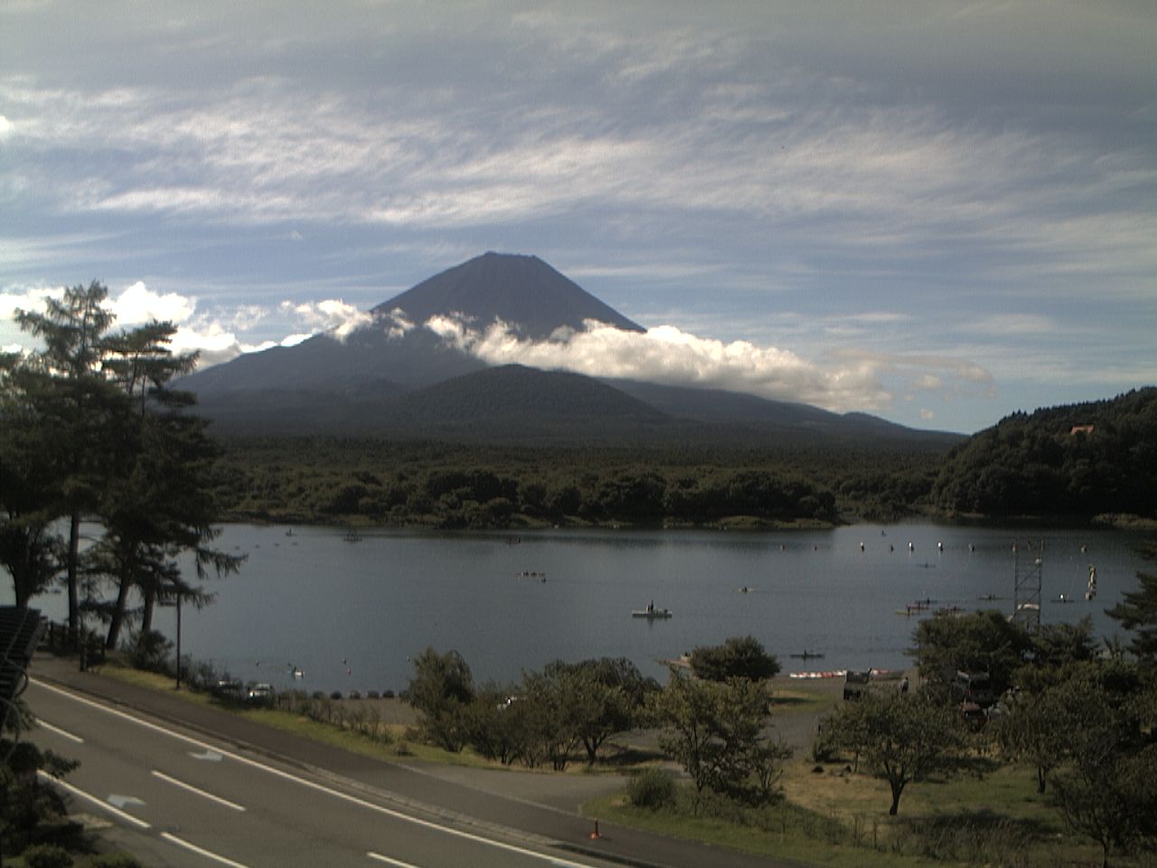 富士山ライブカメラ-精進湖子抱き富士